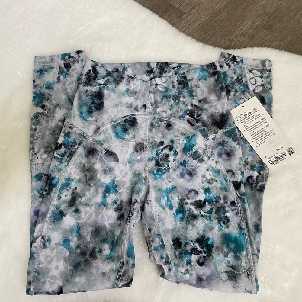 Lululemon Unlimited HR tight 25”